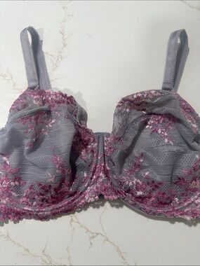Wacoal Embrace lace bra- Gray with Pink Accents